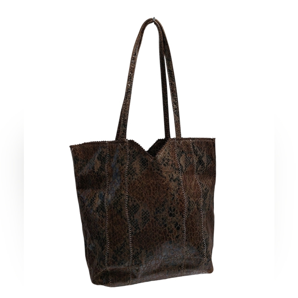 Sondra Roberts Chic Brown Tote Bag with Spacious Design